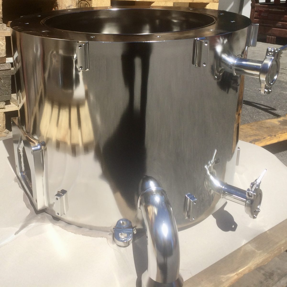 SCHILD METALLVEREDLUNG AG, Elektropolierte Edelstahlartikel